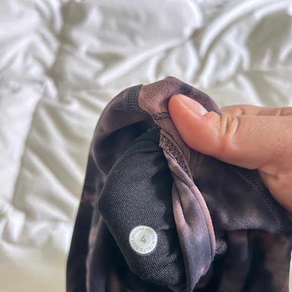 Lululemon Align Shorts 8” - Picture 4 of 4